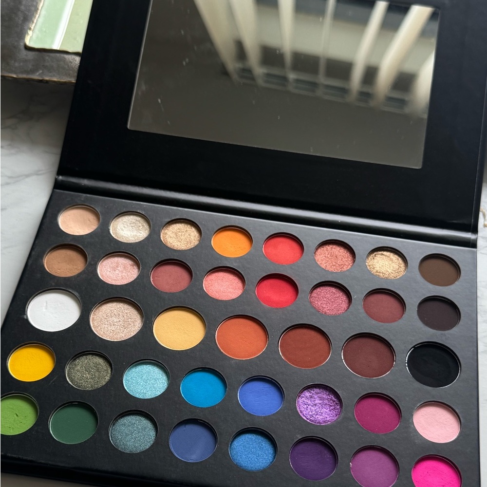 Morphe x James Charles - The Mini Palette - Picture 3 of 7